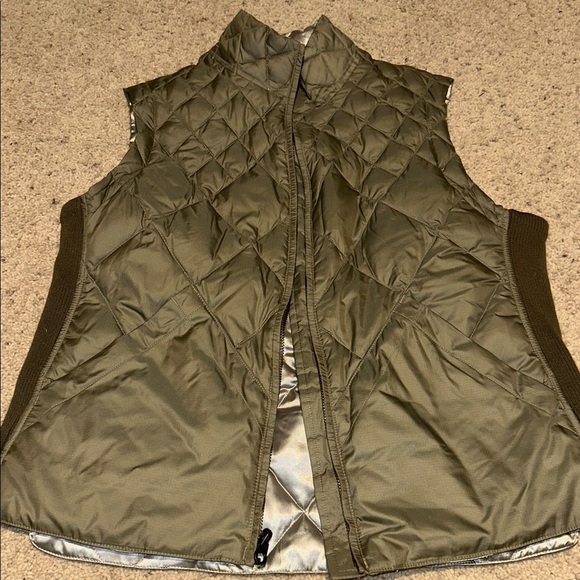 Jackets & Blazers - Olive Green Quilted Down Vest reversible size XL